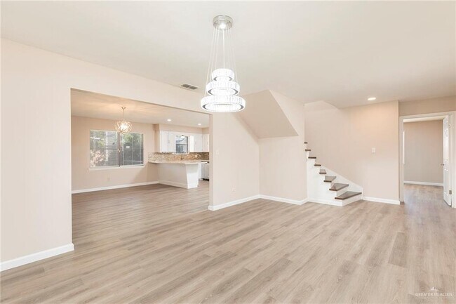 Building Photo - 39 Pecan Ave