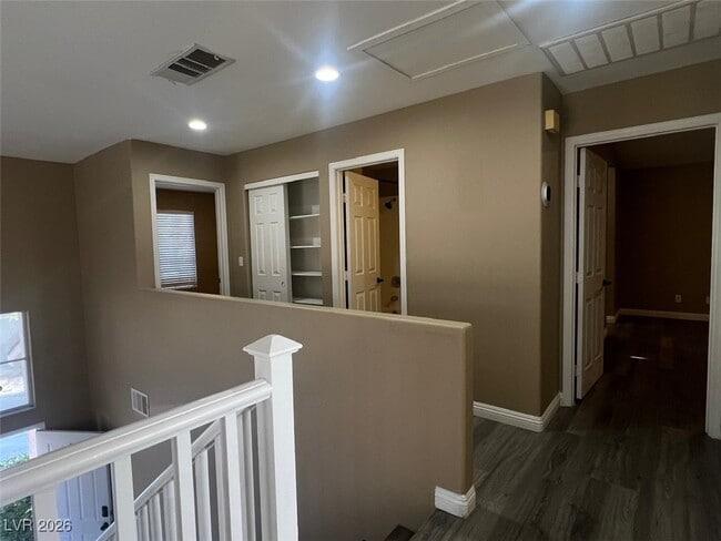 Building Photo - 1000 Venetian Hills Ln