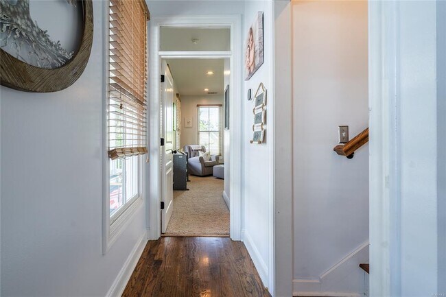 Building Photo - 48 Bright Spot St