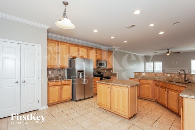 Building Photo - 15507 Troubadour Ln