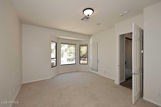 Building Photo - 9270 E Thompson Peak Pkwy