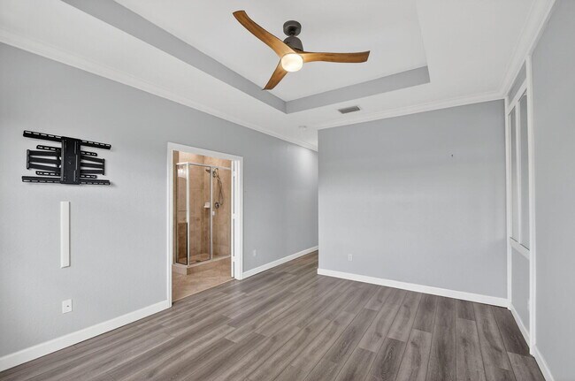 Building Photo - 10457 Wellington Parc Dr