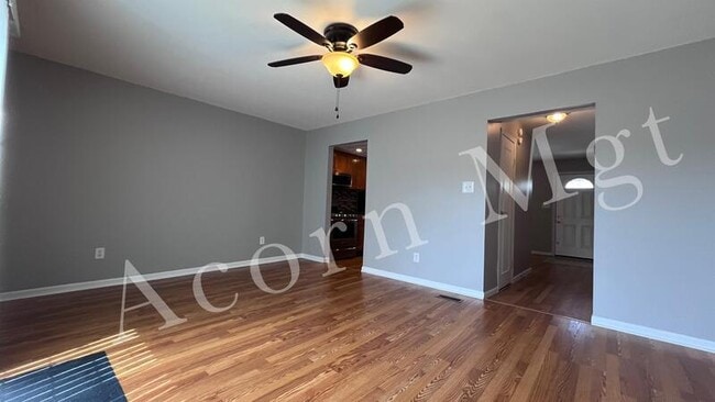 Building Photo - 73 Tarryton Court West