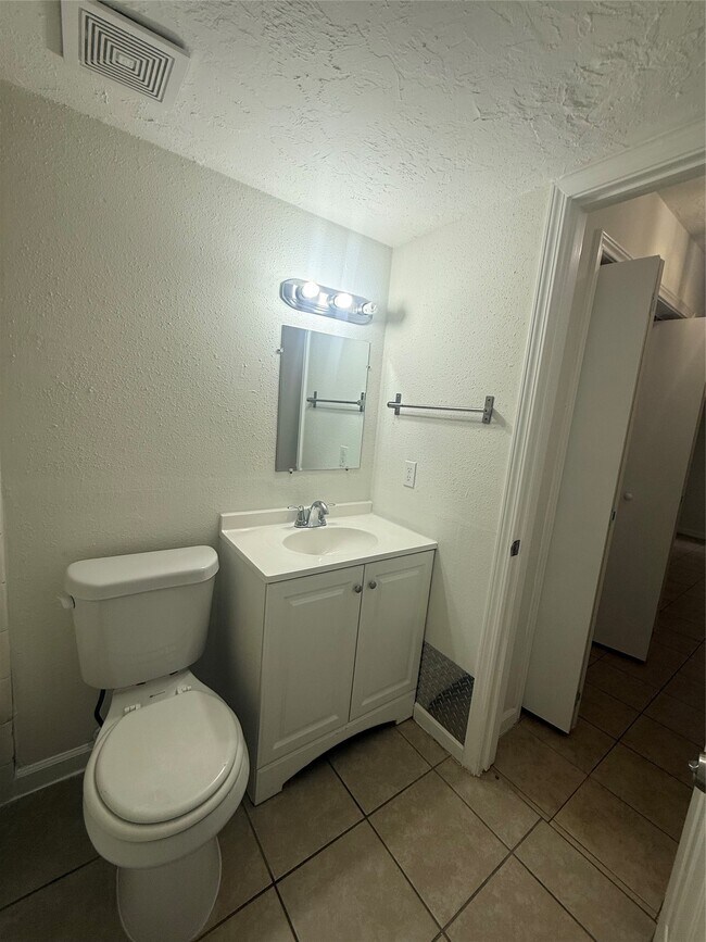 Building Photo - 12335 W Village Dr