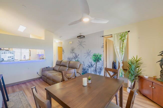 Building Photo - 33 Waiaka Ln