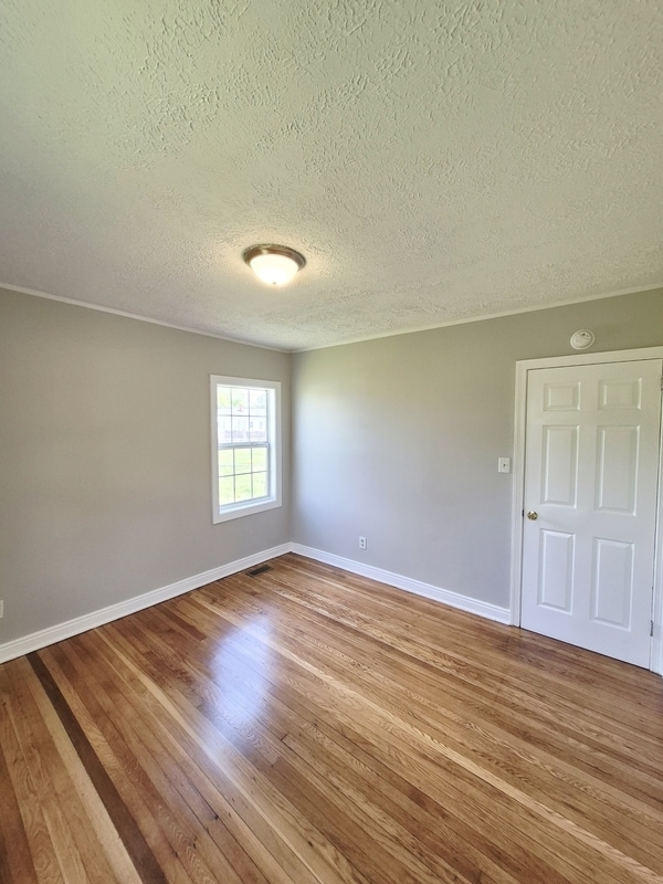 Building Photo - 2917 Creighton Rd