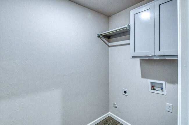 Building Photo - Brand New Construction!  Lawn care included!