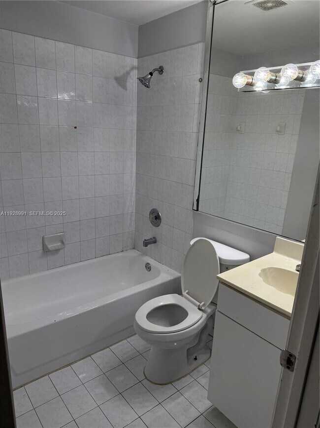 Building Photo - 15355 SW 76th Terrace