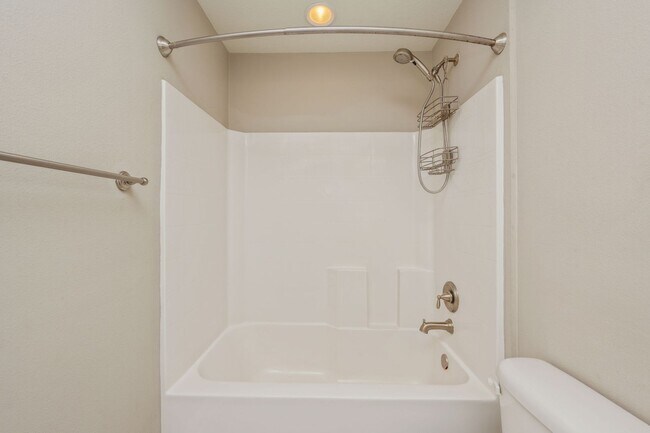 Building Photo - Modern 4-Bedroom Home with Designer Touches in the Heart of Niceville