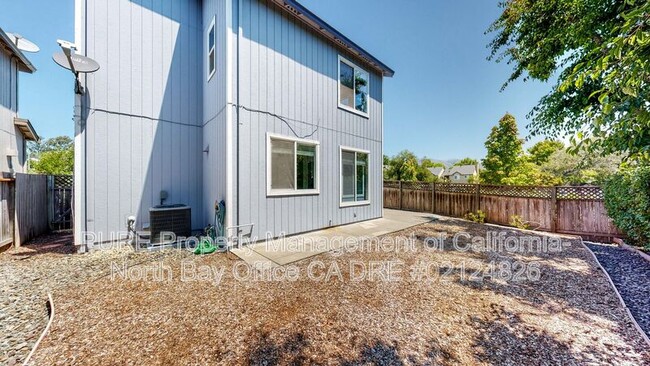 Building Photo - 5 Royal Gorge St