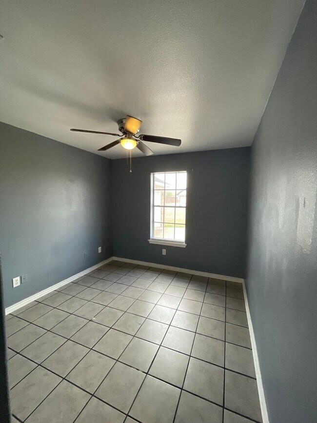 Building Photo - North Kingsville-South Creek Subdivision 4/2 Rental