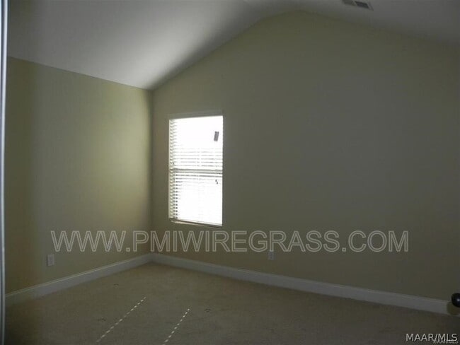 Building Photo - 87 Freedom Heights