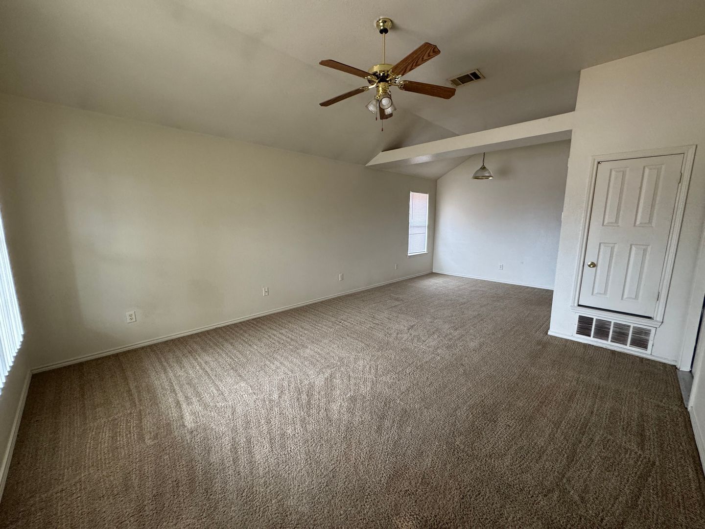 Building Photo - 5005 John David Dr