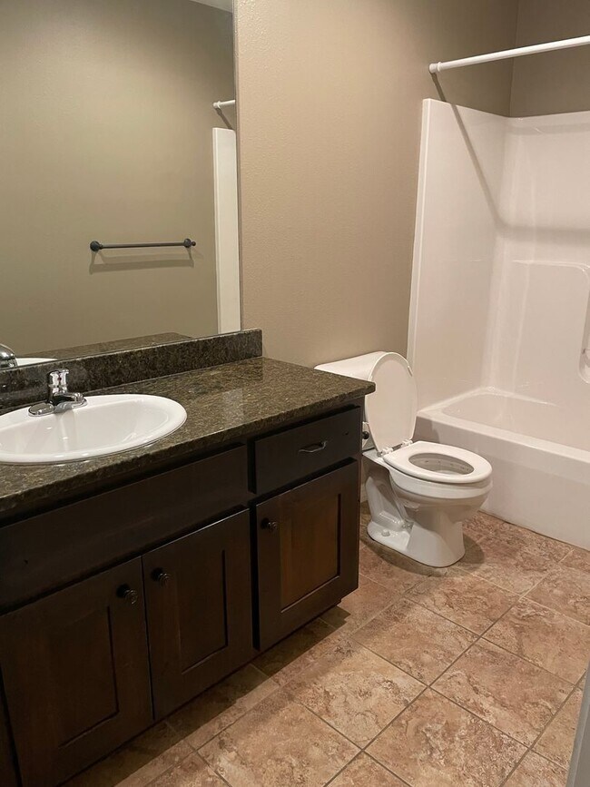 Building Photo - Beautiful all brick 4 bedroom home!