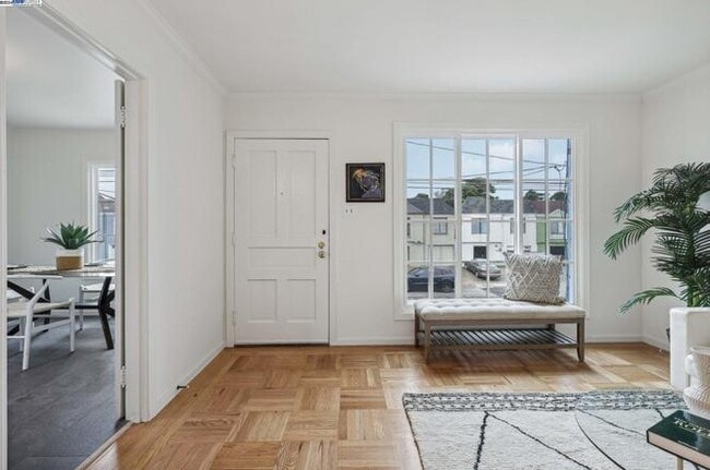 Building Photo - 1950 34th Ave