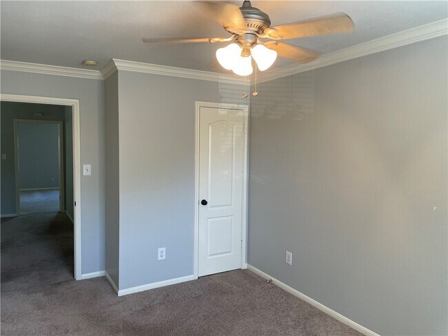 Building Photo - 3610 Eagles Nest St