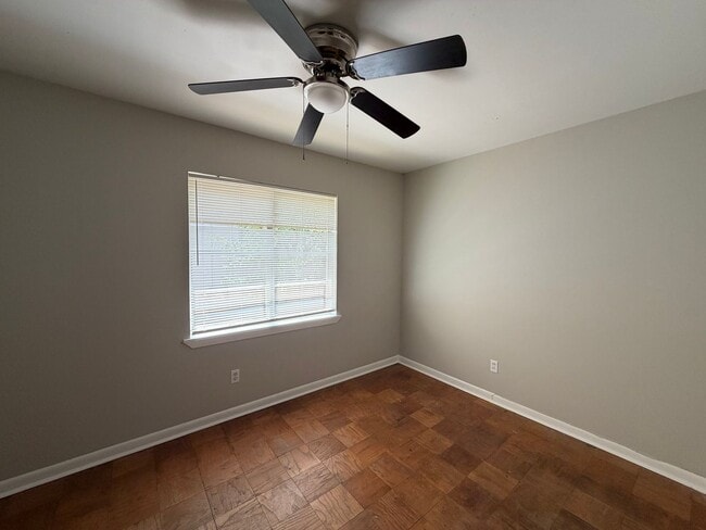 Building Photo - 9442 Normandie Dr