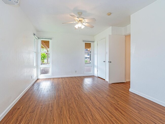 Building Photo - Pet Friendly in Kailua - Enchanted Lakes!