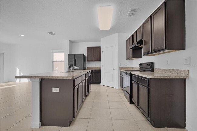 Building Photo - 171 Lazy Willow Dr