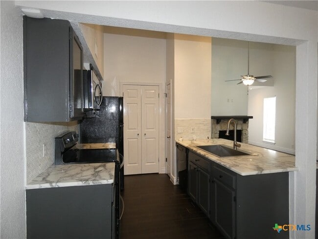 Building Photo - 14745 Babcock Rd