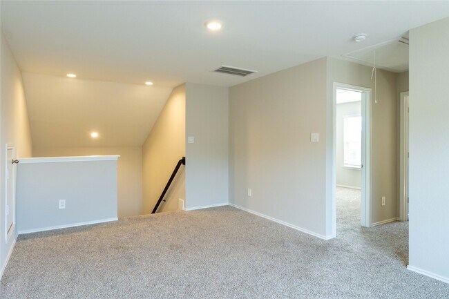 Building Photo - 20241 Portbec Dr