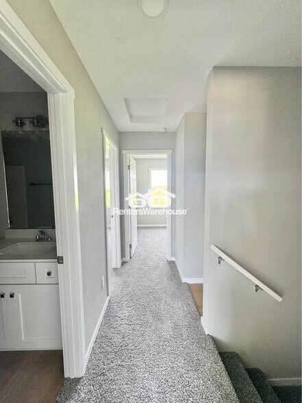 Building Photo - 1009 Adler Ct