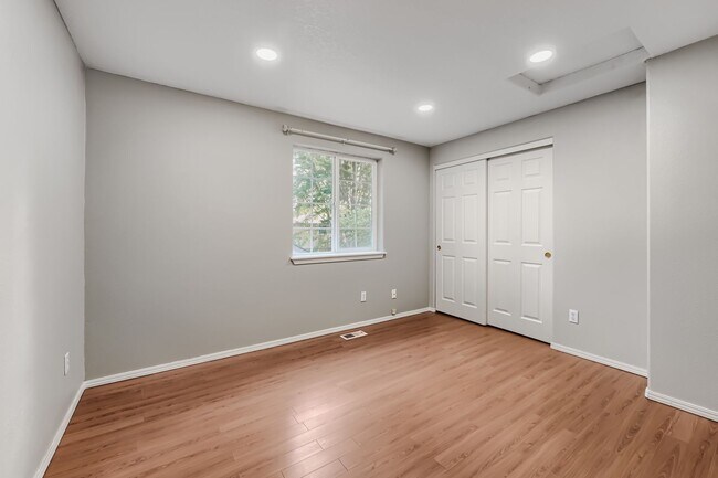 Building Photo - 4605 SW 164th Terrace