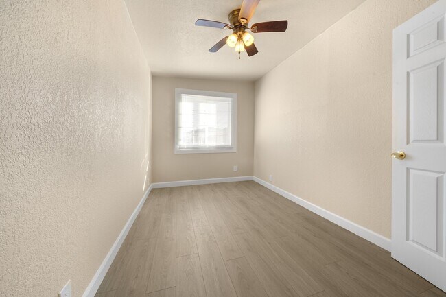 Building Photo - 2020 Auseon Ave