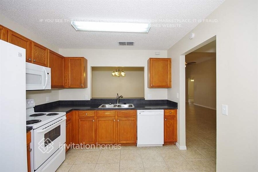 Building Photo - 1537 Sunset View Cir
