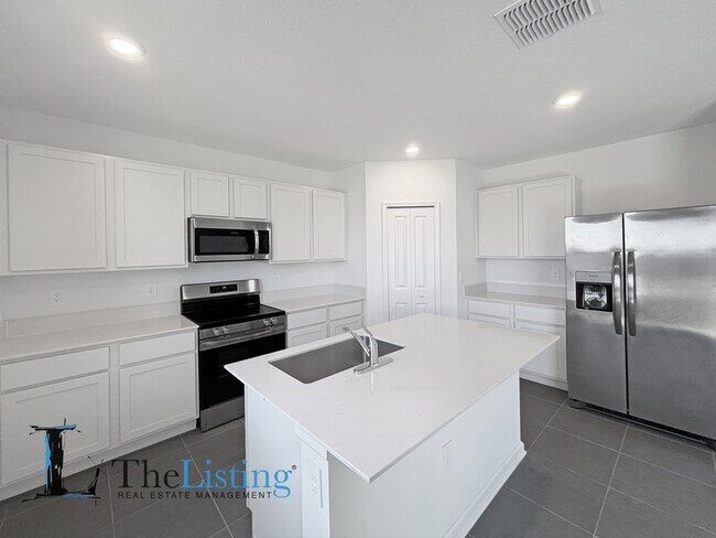 Building Photo - 4810 Katrina Dr