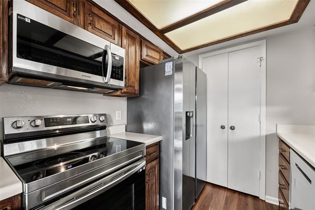 Building Photo - 1031 Signal Ridge Pl