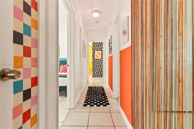 Building Photo - 260 NE 45th St