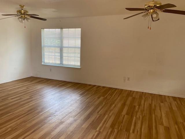 Building Photo - 516 Seed Cove