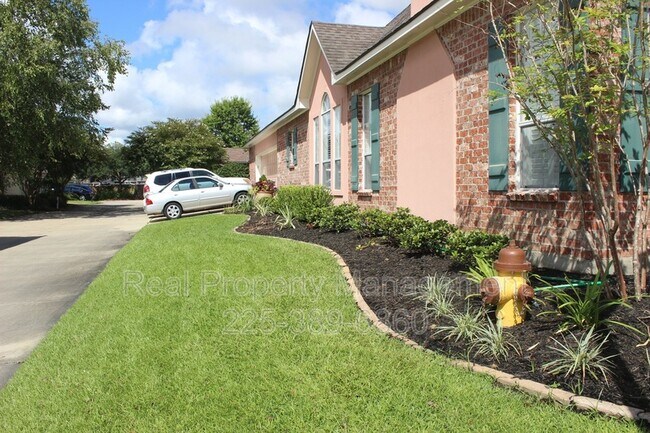 Building Photo - 3938 Garden View Dr