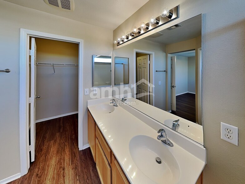 Building Photo - 4750 Chino Peak Ct