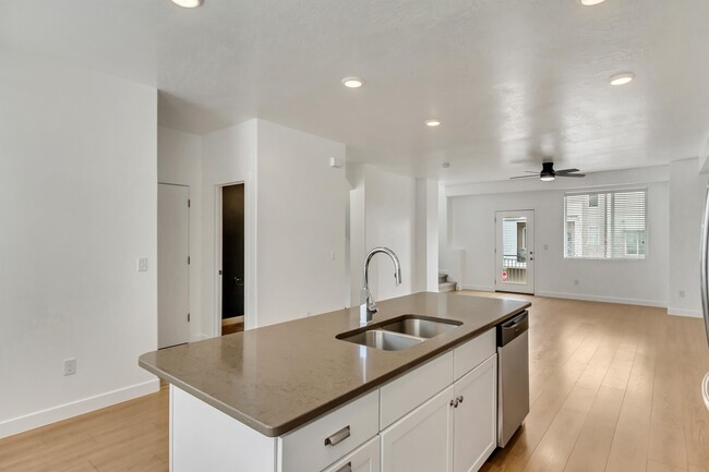 Building Photo - 13347 S Celestina Ln