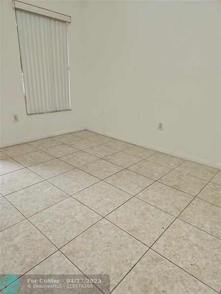 Building Photo - 139 Riverwalk Cir