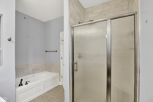 Building Photo - 529 E New York St