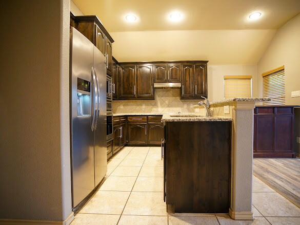 Building Photo - 213 Warbler Dr