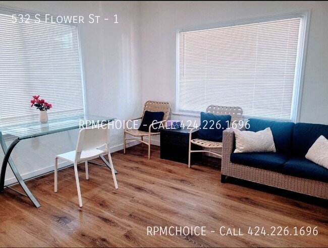 Building Photo - 532 S Flower St