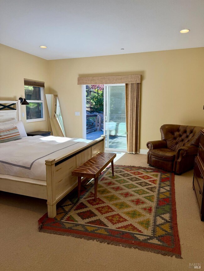 Building Photo - 5240 Hoyal Dr