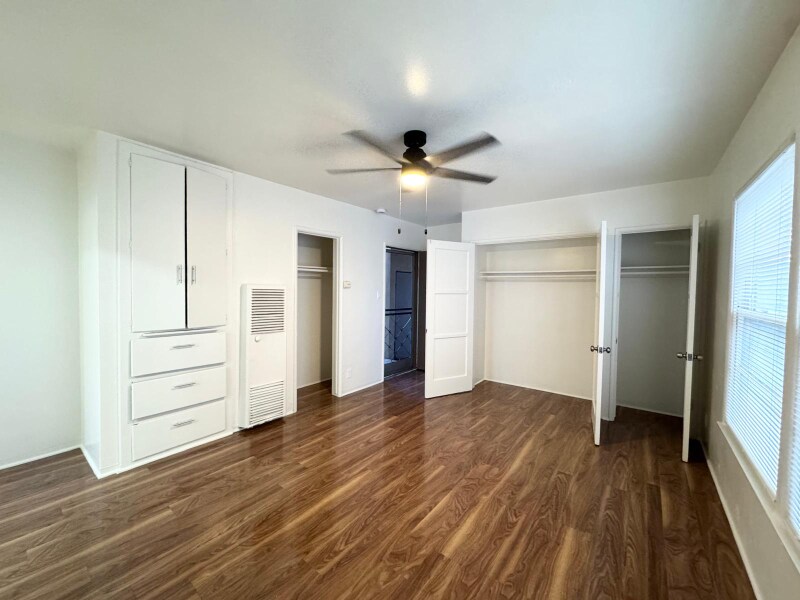 Building Photo - 5404 La Mirada Ave