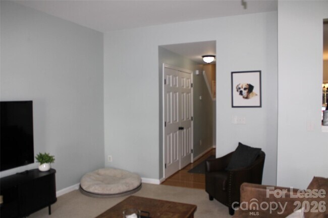 Building Photo - 9446 Cadman Ct