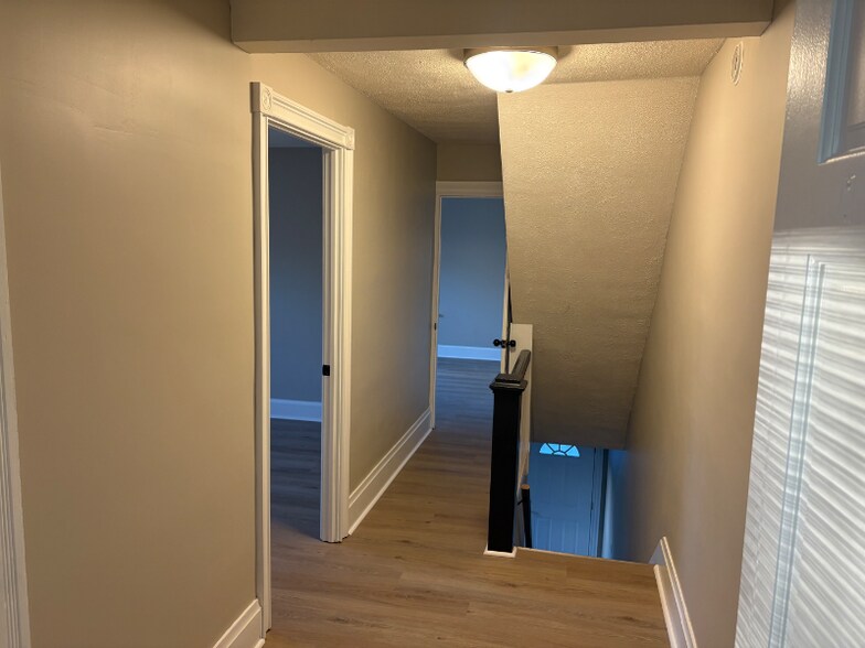 Building Photo - 2319 Herr St