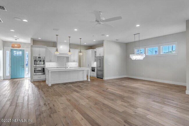 Building Photo - 94 Fairway Wood Way