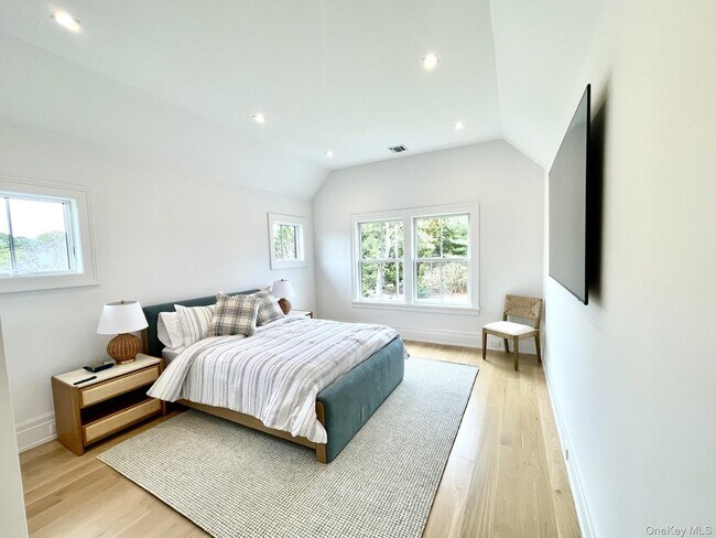 Building Photo - 59 Shinnecock Hills Rd