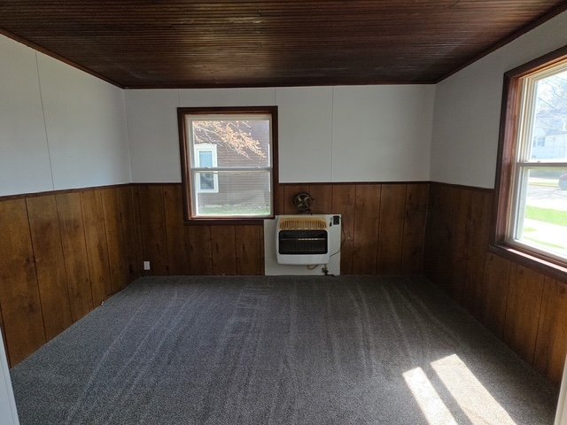 Building Photo - 108 E Montcalm St