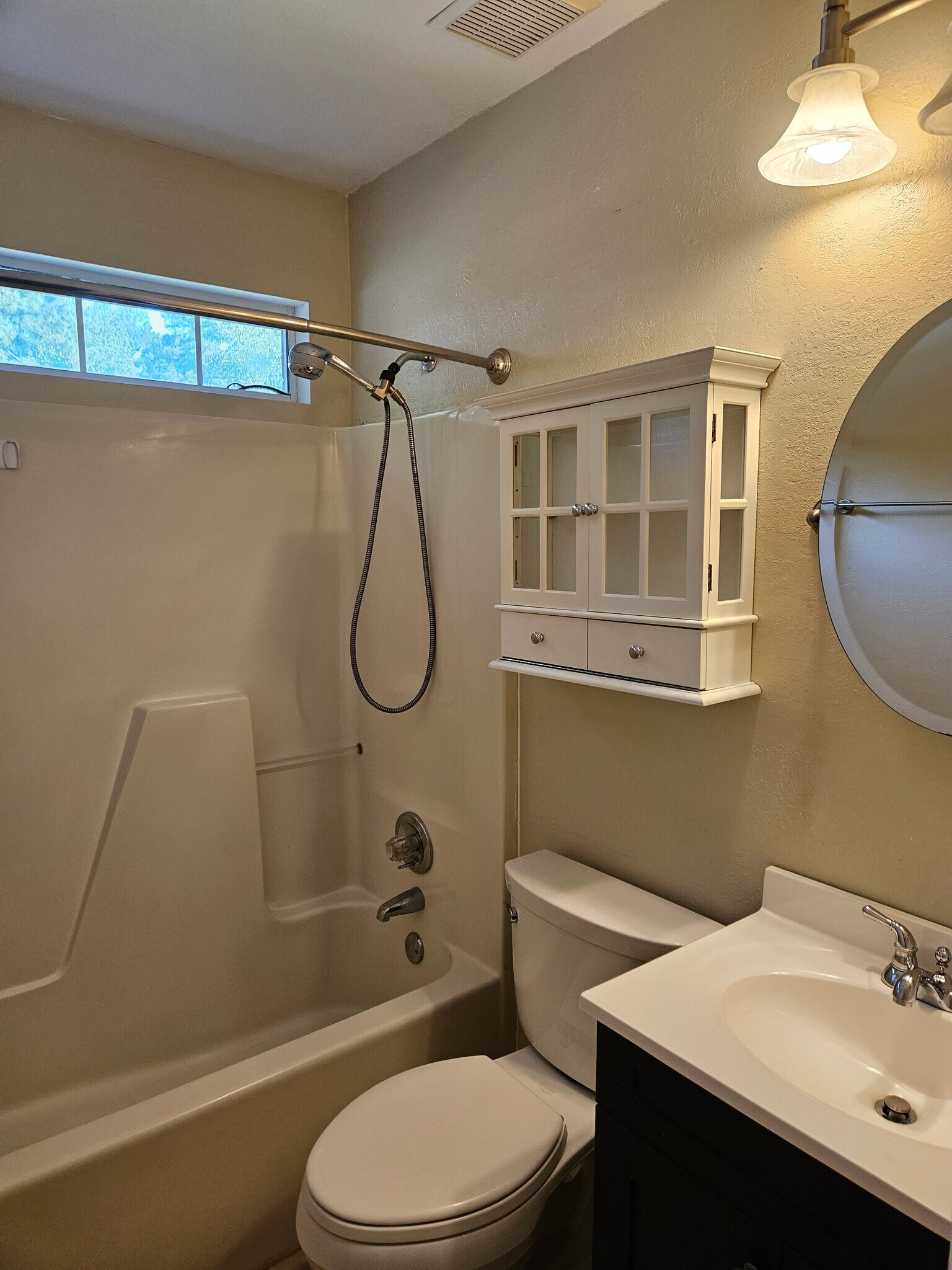 Building Photo - 3877 Villa Ln