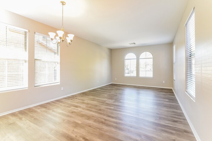 Building Photo - 3093 S Joshua Tree Ln
