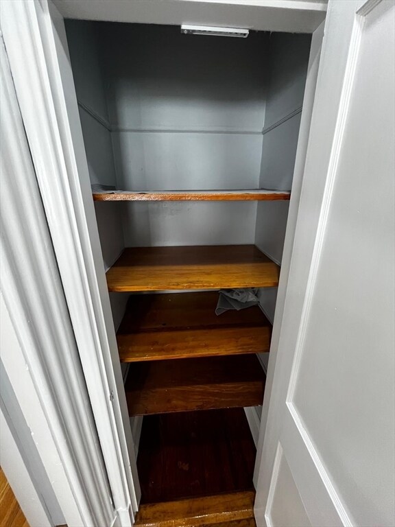 Building Photo - 103 Tracy Ave